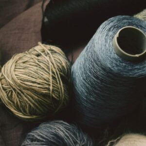 Knitting threads set